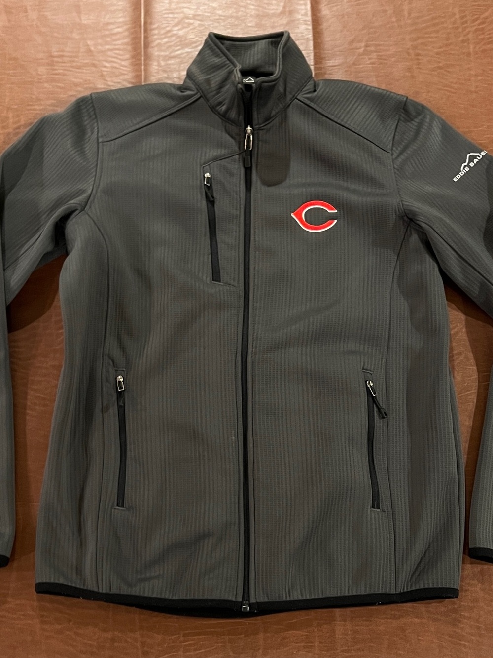 Eddie Bauer Cincinnati Reds Soft Shell Full-Zip Jacket - Size Medium